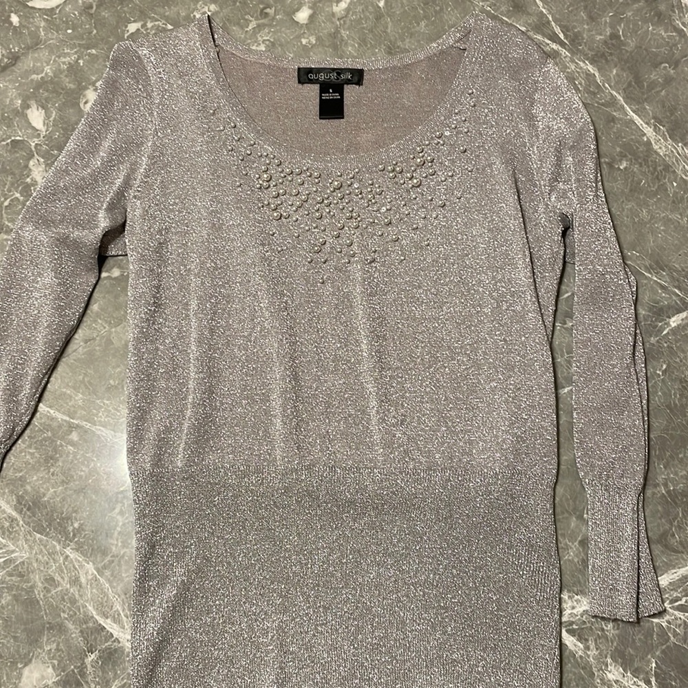 Sparkle sweater with pearl details